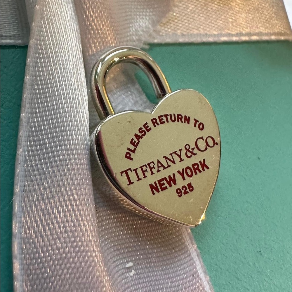 HTF! Tiffany & Co Return To Tiffany padlock with red enamel lettering